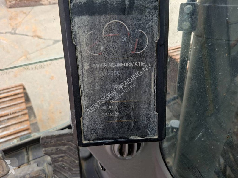 جرافة Volvo (+3 Buckets)