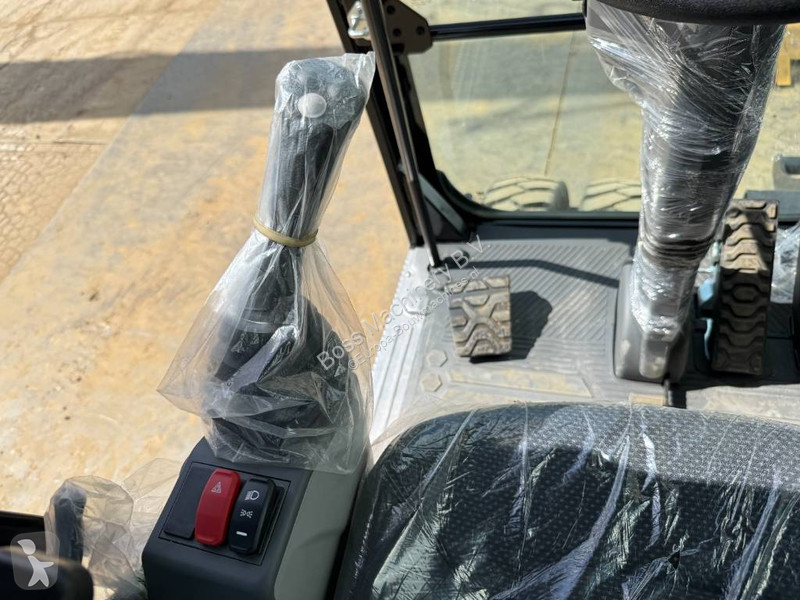 جرافة Caterpillar GC - BRAND NEW / UNUSED /...