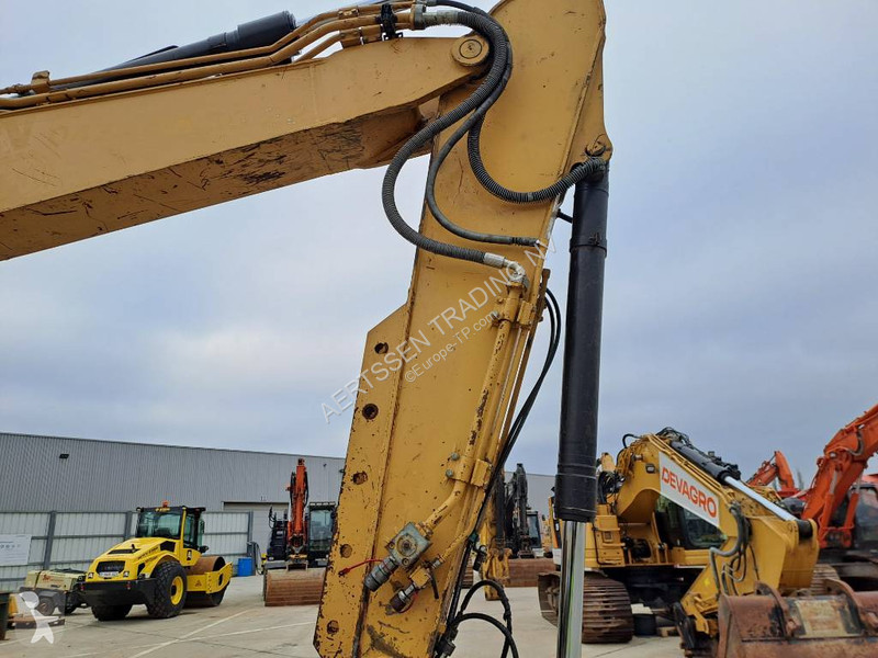 جرافة Caterpillar