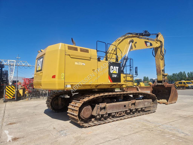 جرافة Caterpillar 374FL