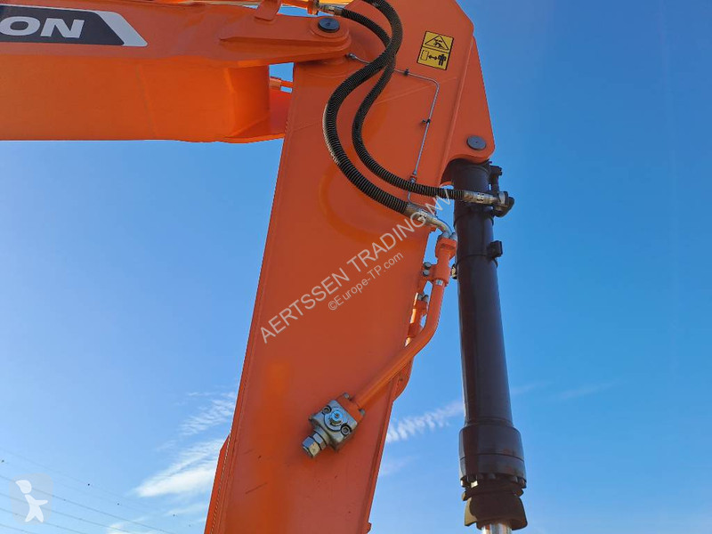 Skovl Develon DX300LC-7M (2 Unused units...