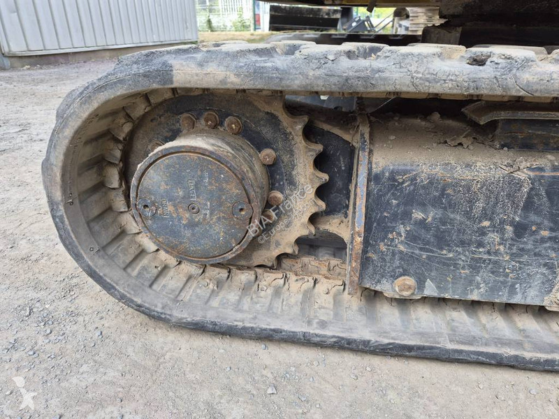 جرافة Komatsu