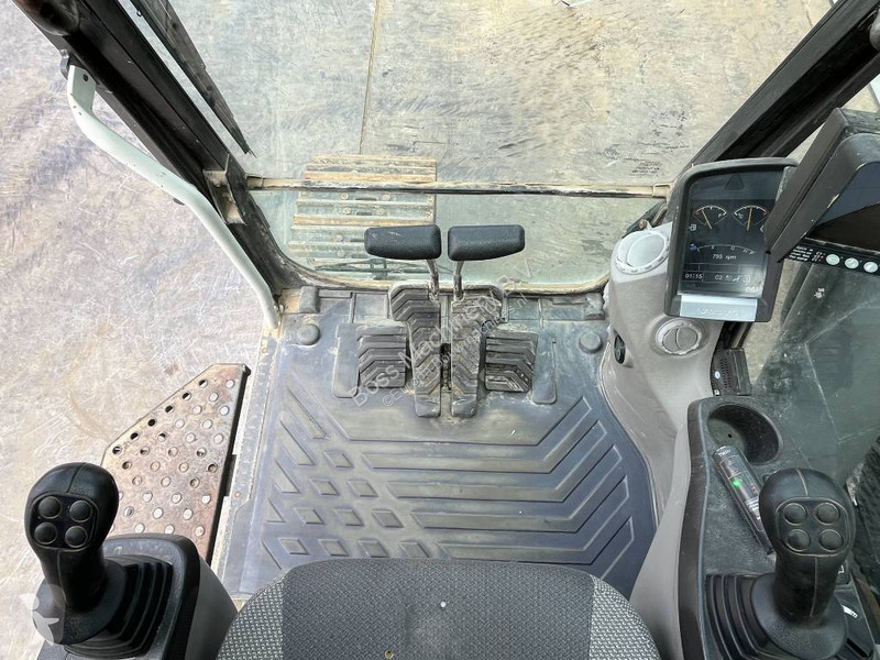 Rýpadlo Volvo - Automatic Greasing / Quick Coupler