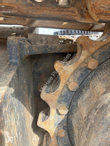 جرافة Komatsu 11