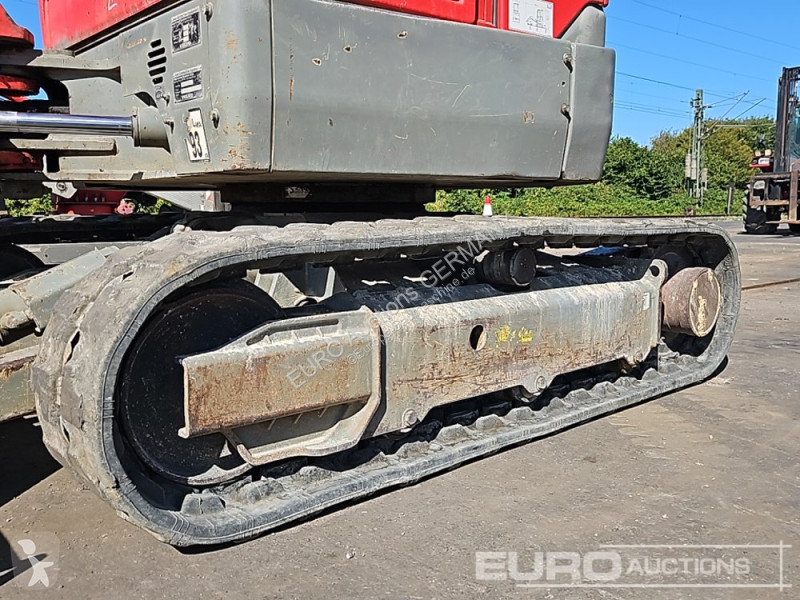 Экскаватор Volvo ECR25D