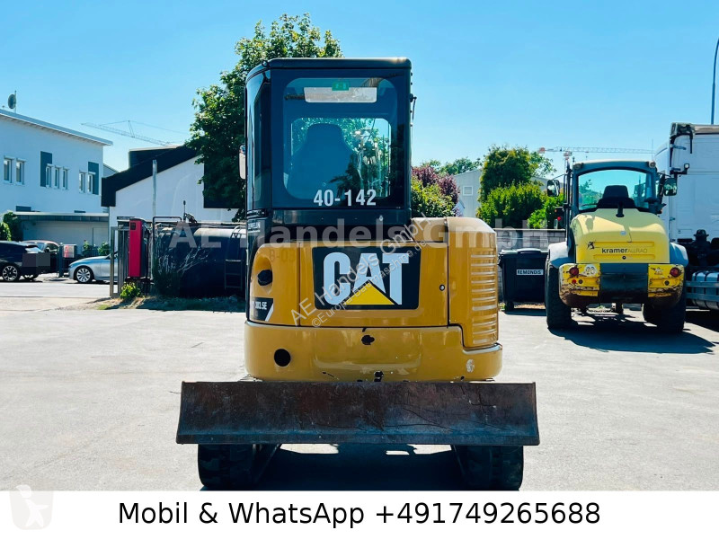 جرافة Caterpillar E...