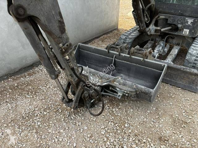 جرافة Volvo ECR 25D