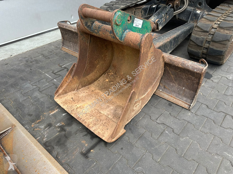 Rýpadlo JCB 67C-1