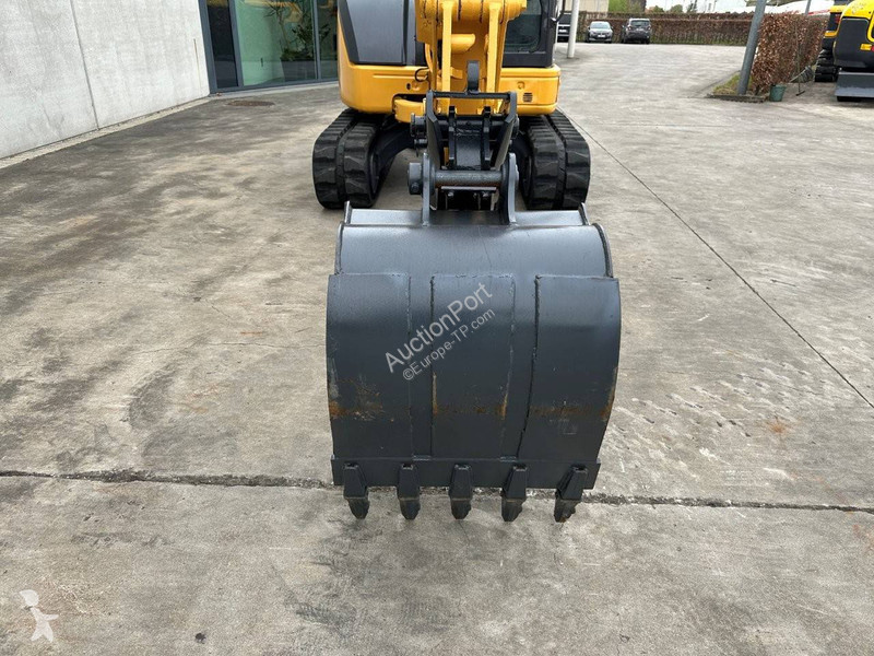 Rýpadlo Komatsu MR-2
