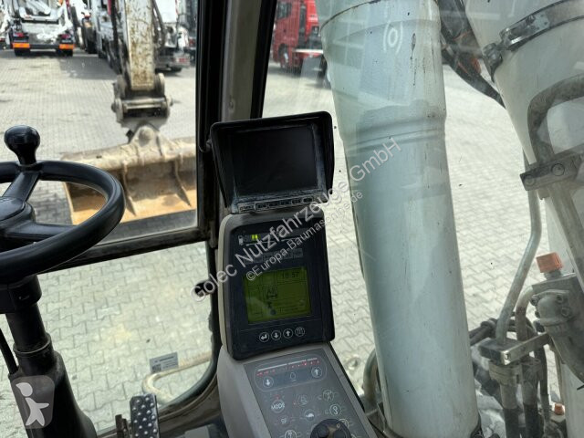جرافة Liebherr A 904 C Litronic Mobilbagger...