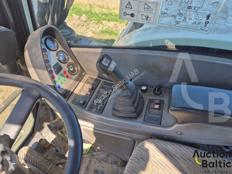 جرافة Terex