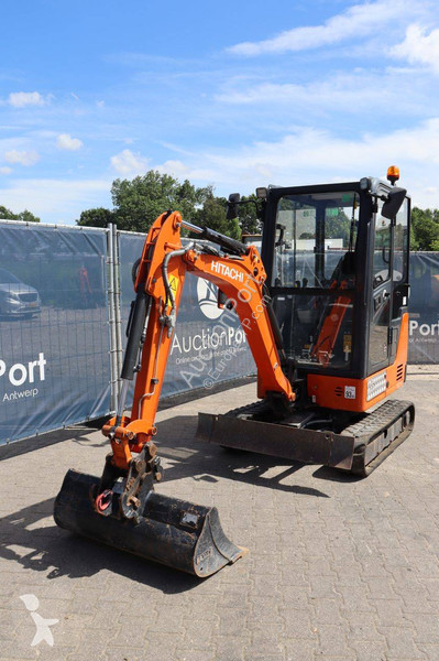 Rýpadlo Hitachi ZX19-6 CR
