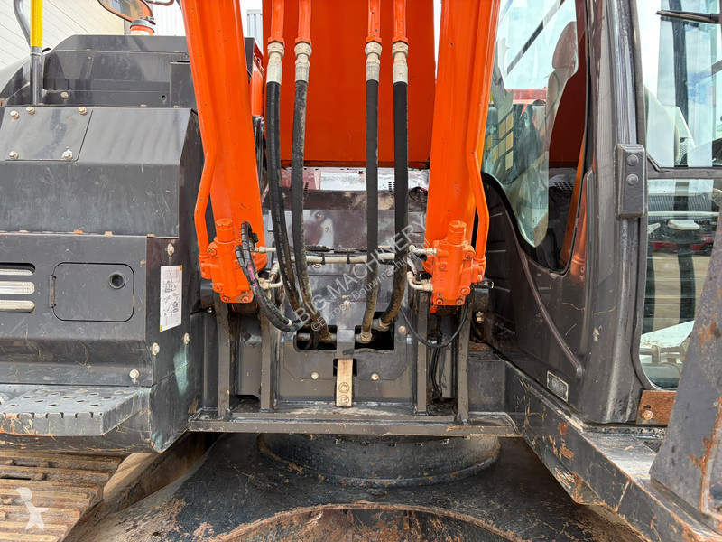Rýpadlo Hitachi 5LC