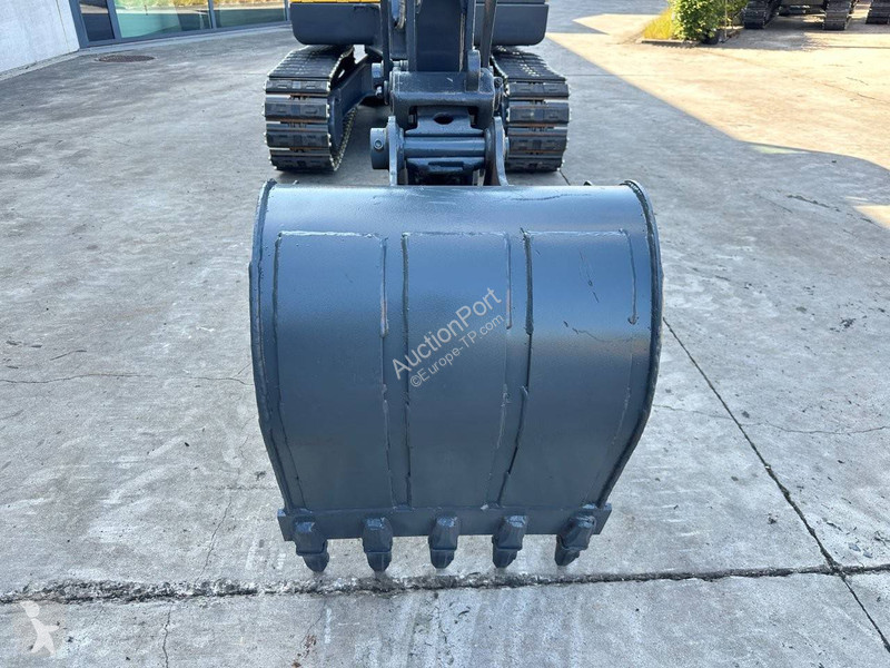 جرافة Volvo D