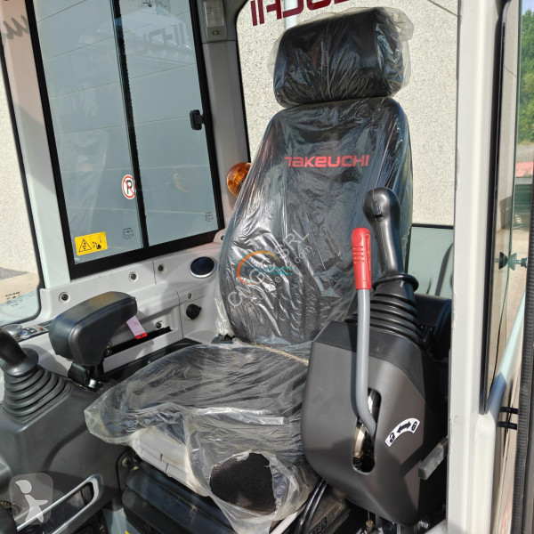 Rýpadlo Takeuchi TB335R