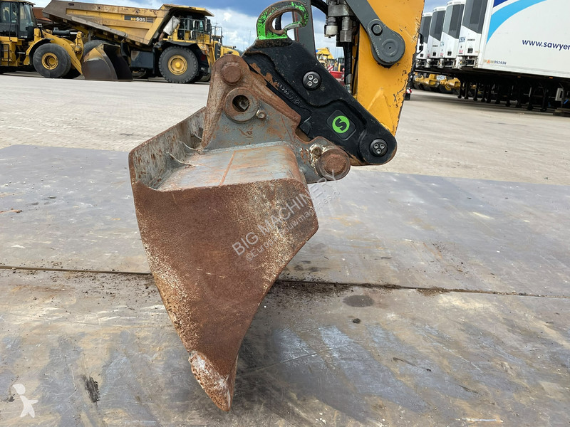 جرافة Liebherr R914 Compact