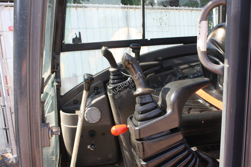 جرافة Volvo EC18E