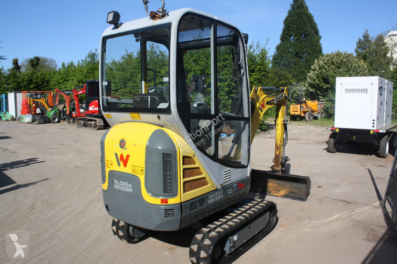جرافة Neuson ET16