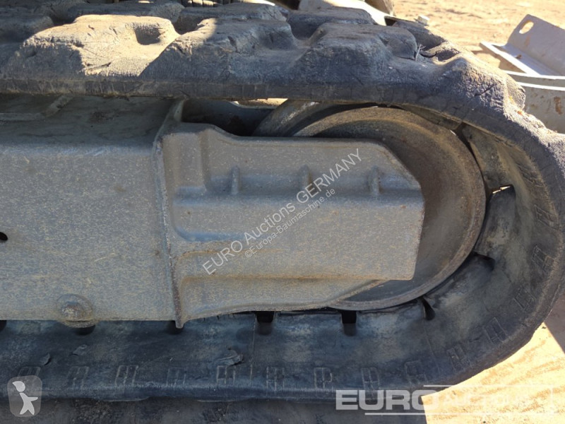 جرافة Volvo EC15E