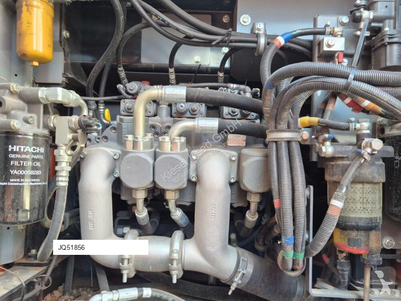 جرافة Hitachi 7