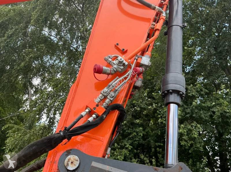 جرافة Doosan DX140W-5