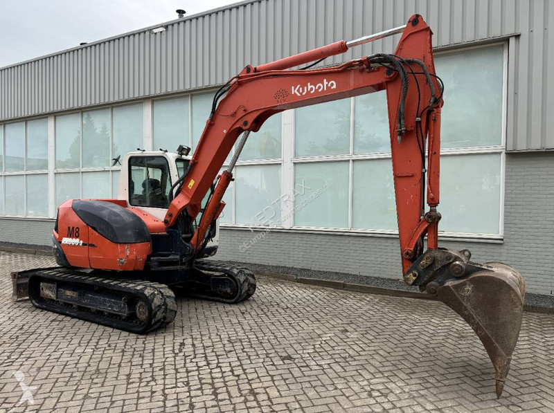 Lopatový nakládač Kubota 0803