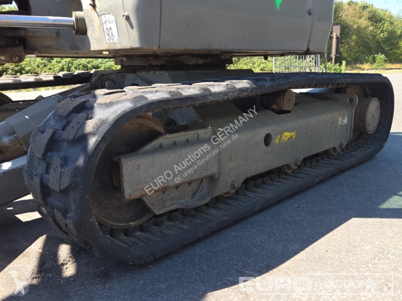 جرافة Volvo ECR25D
