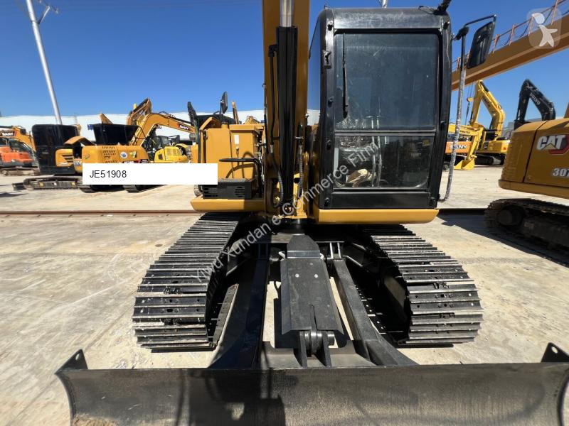 جرافة Caterpillar 307