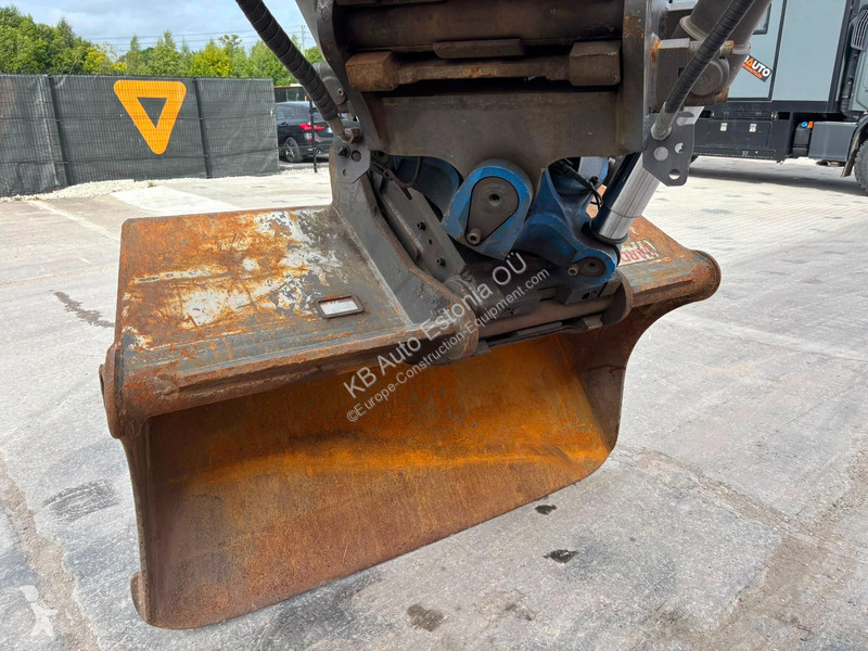 Экскаватор Liebherr R 920 Compact TILTROTATOR /...
