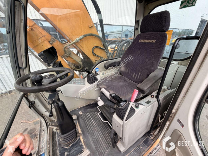 Rýpadlo Liebherr A904C