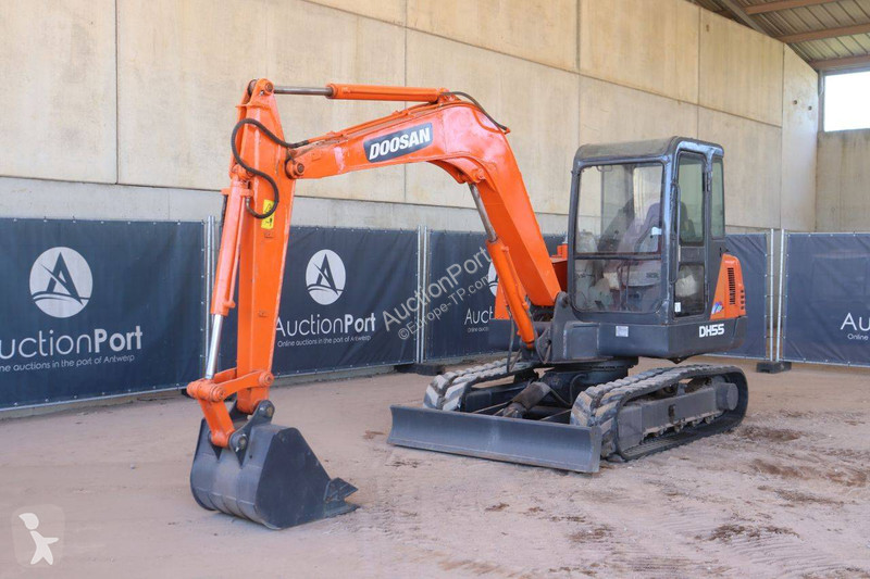 Doosan DH55-V excavator