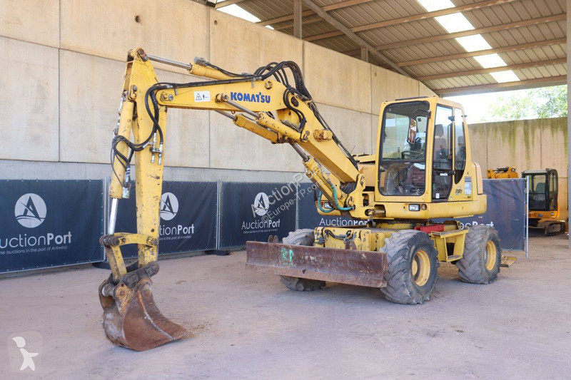Komatsu 110R excavator