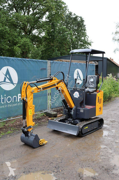 Excavator  HT10