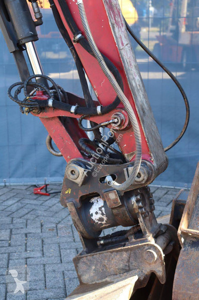 Lopatový nakládač Yanmar VIO50-6B
