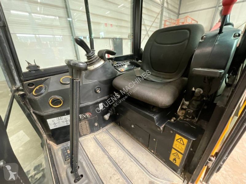 Excavator JCB 16 C-1