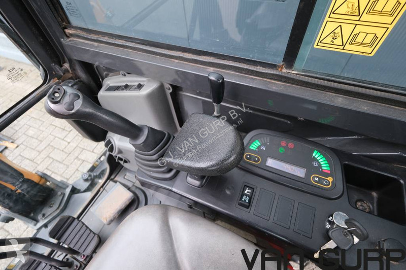 Lopatový nakládač Case CX 19 C | 2022 | 440std...