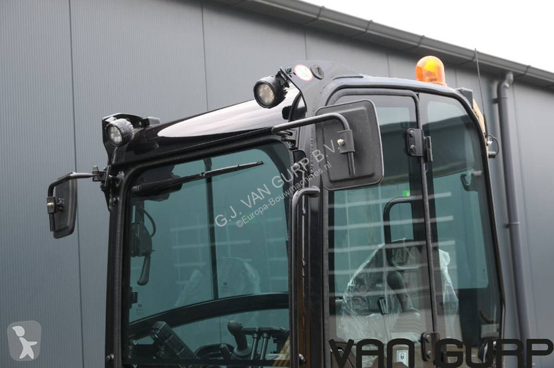 Excavator Caterpillar .7 CR | 2023 | 298h |...