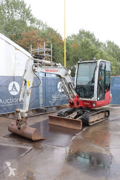 جرافة Takeuchi 0