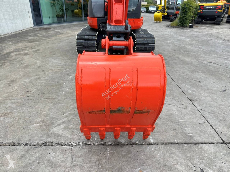 Excavadora Kubota SZ