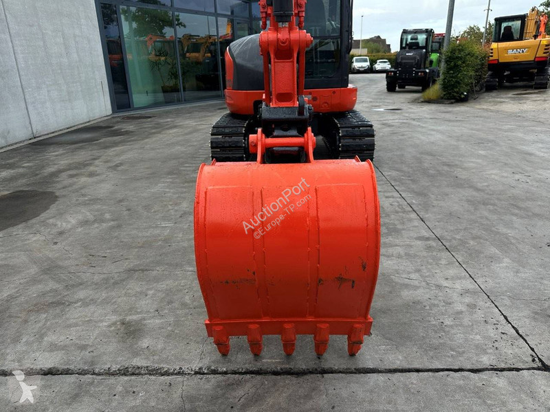 Excavadora Kubota