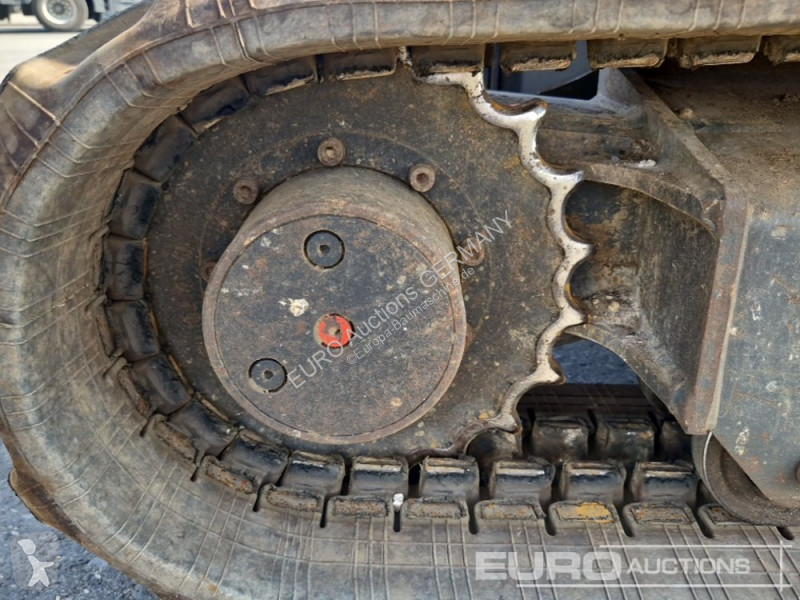 Багер Kubota U274