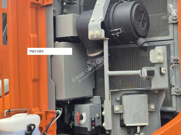 Pelle Hitachi 7