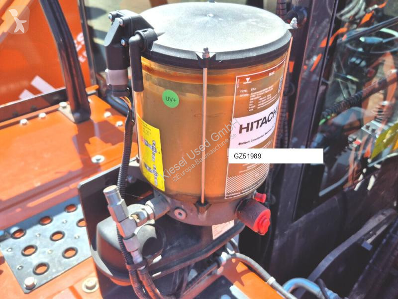 Excavadora Hitachi ZX220W-7