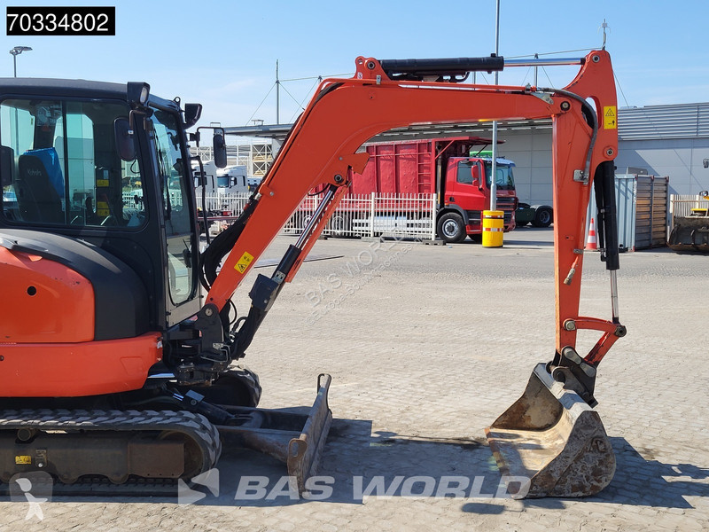 Pelle Kubota U36 4 3 Buckets