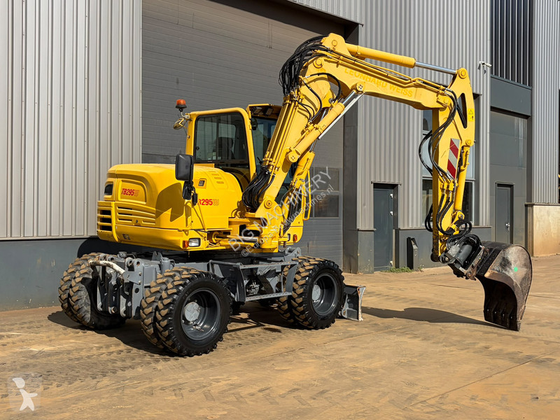 Pelle Takeuchi TB295W-1