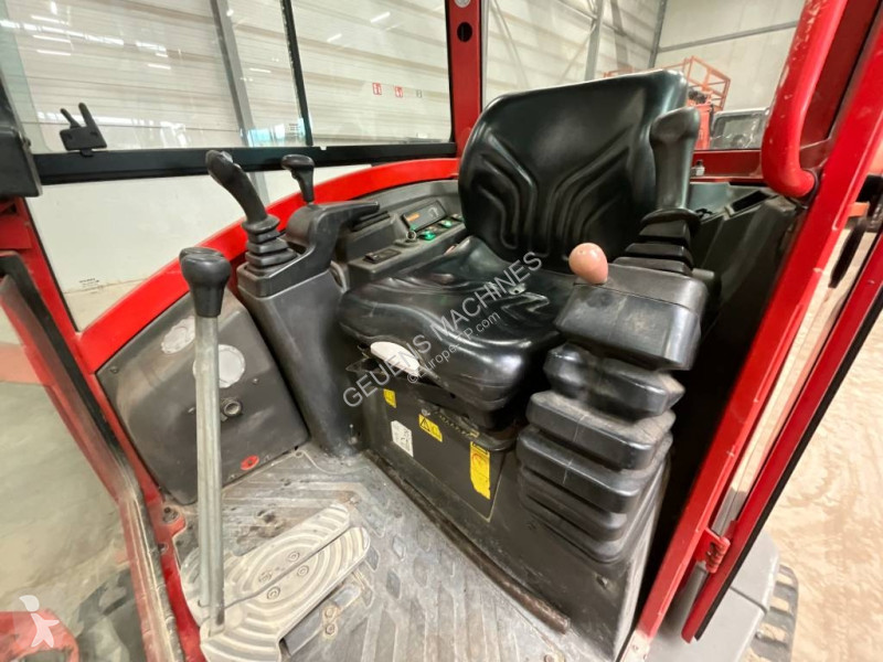 Excavadora Volvo ECR D