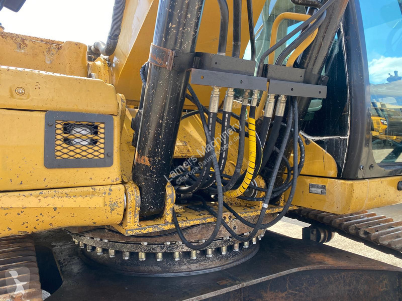Excavadora Caterpillar
