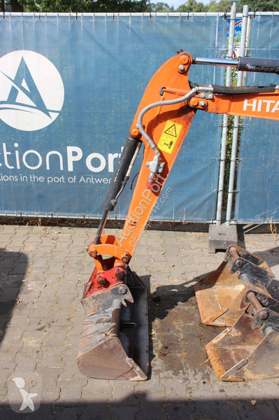 Pelle Hitachi Zaxis ZX19-5CR