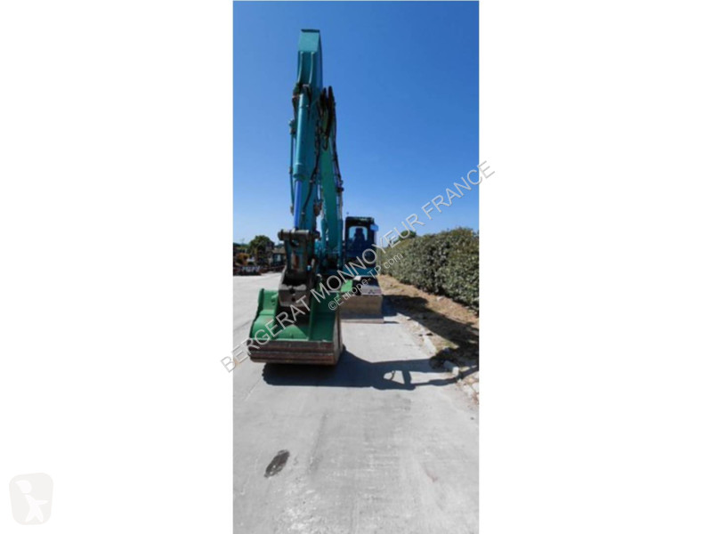 Багер Kobelco SK260
