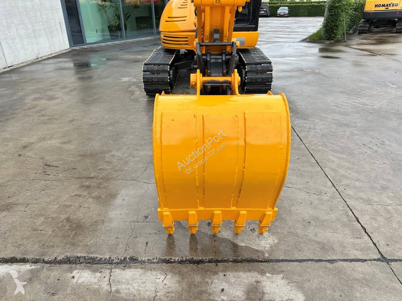 Graafmachine JCB 8056